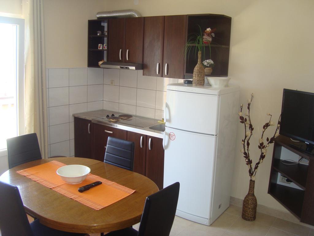 Apartments Roncevic #Joko# Градац Номер фото